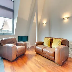 Crown 5a By Week2week Newcastle upon Tyne