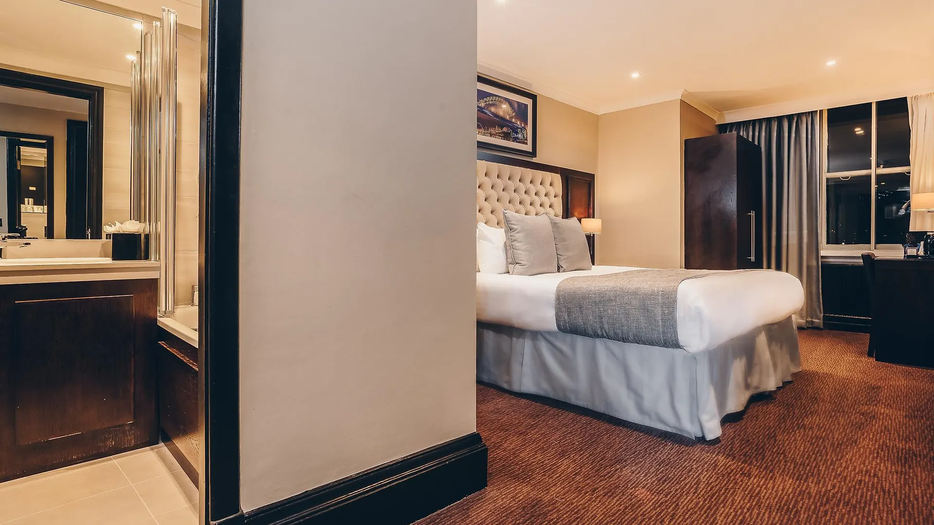 ****  County Hotel & County Aparthotel Newcastle United Kingdom