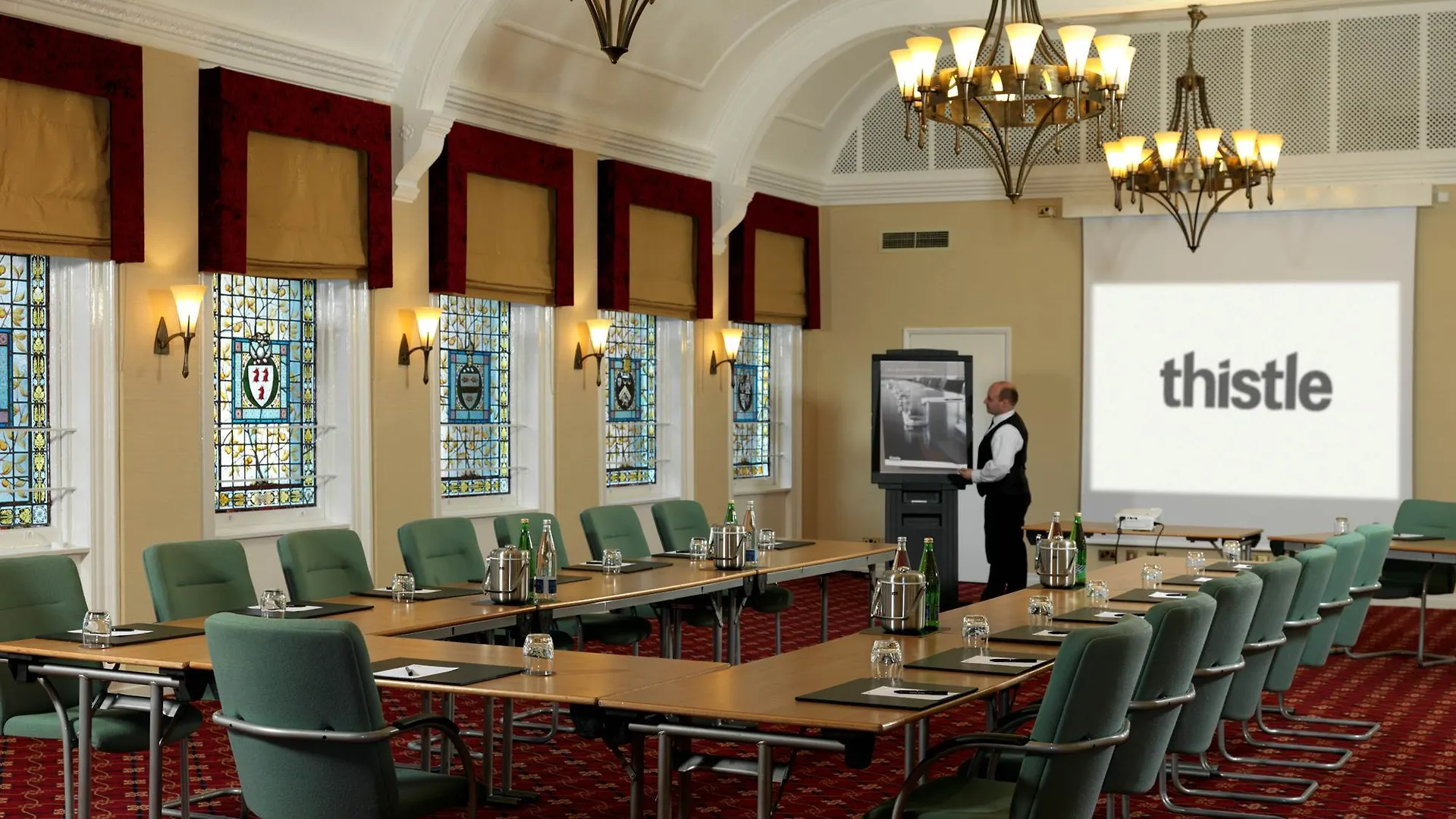 County Hotel & County Aparthotel Newcastle